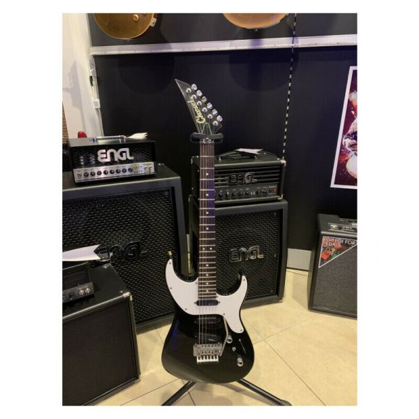 Charvel model 8 spectrum jeff beck conto vendita