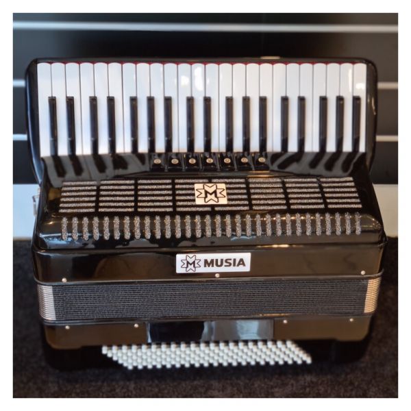 Musia Instruments studio 120 41/120 3/5 7+2 nera