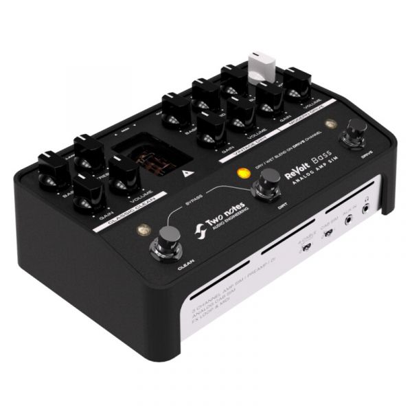 Two Notes revolt bass - preamplificatore valvolare analogico a 3 canali